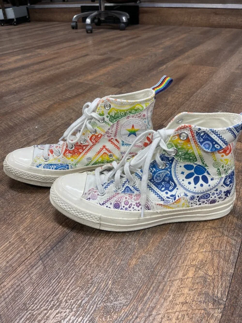 Converse Chuck Taylor Pride Family Unity Rainbow Paisley High Tops Size 8
